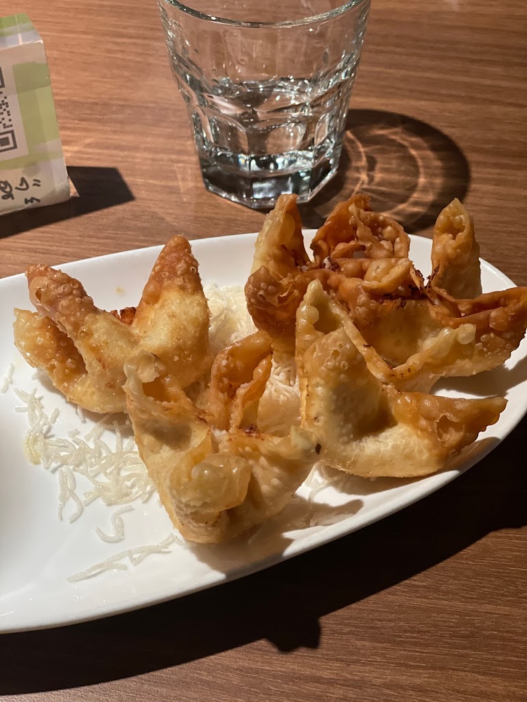 Bai Tong Thai Street Cafe