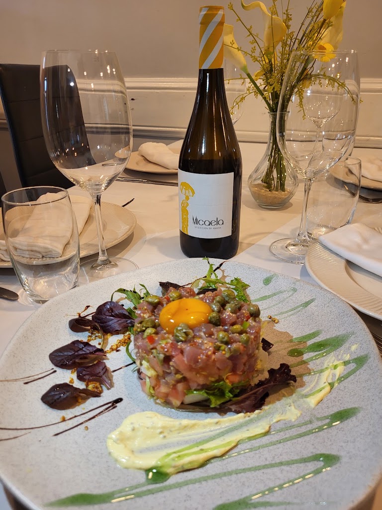 Restaurante CCI — Comida y bebida