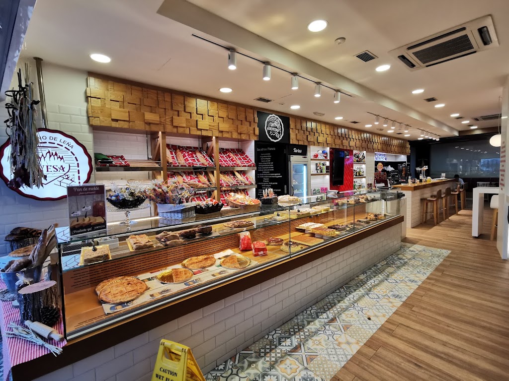 Panaderia A Devesa S.L. Marin — Ambiente