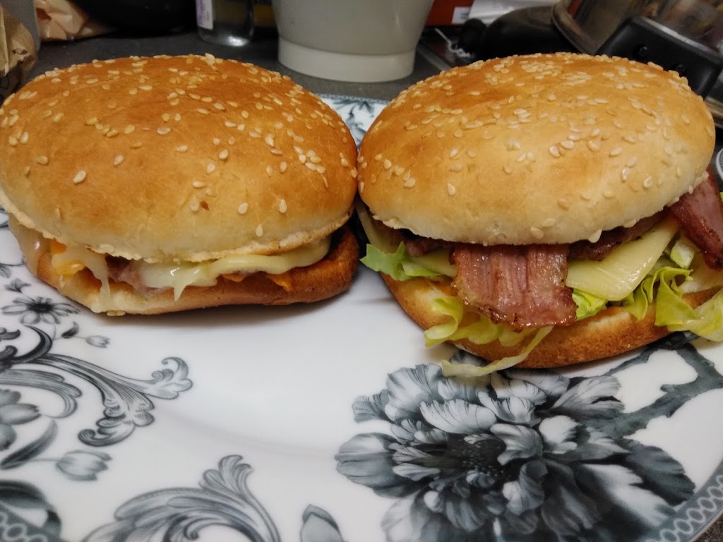 Bar dels Nens del Vendrell — Comida y bebida