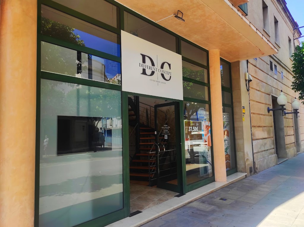 Centre Different Concept