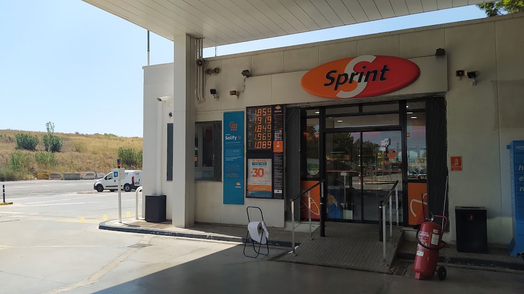 Estacion de Servicio Repsol — Exterior