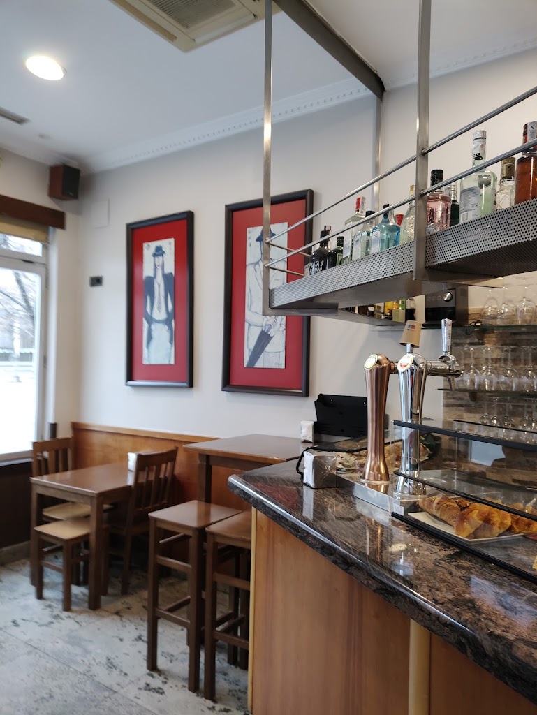 Cafe Bar La Esquina — Ambiente