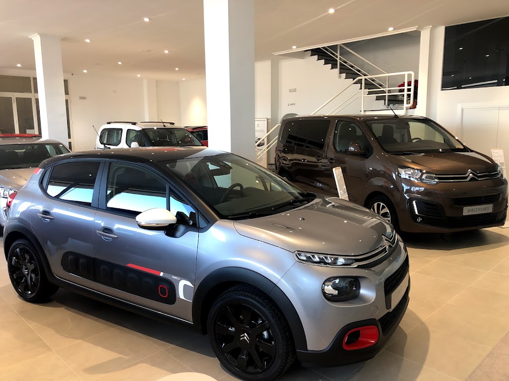 CITROEN TALLERES LIMER — Interior