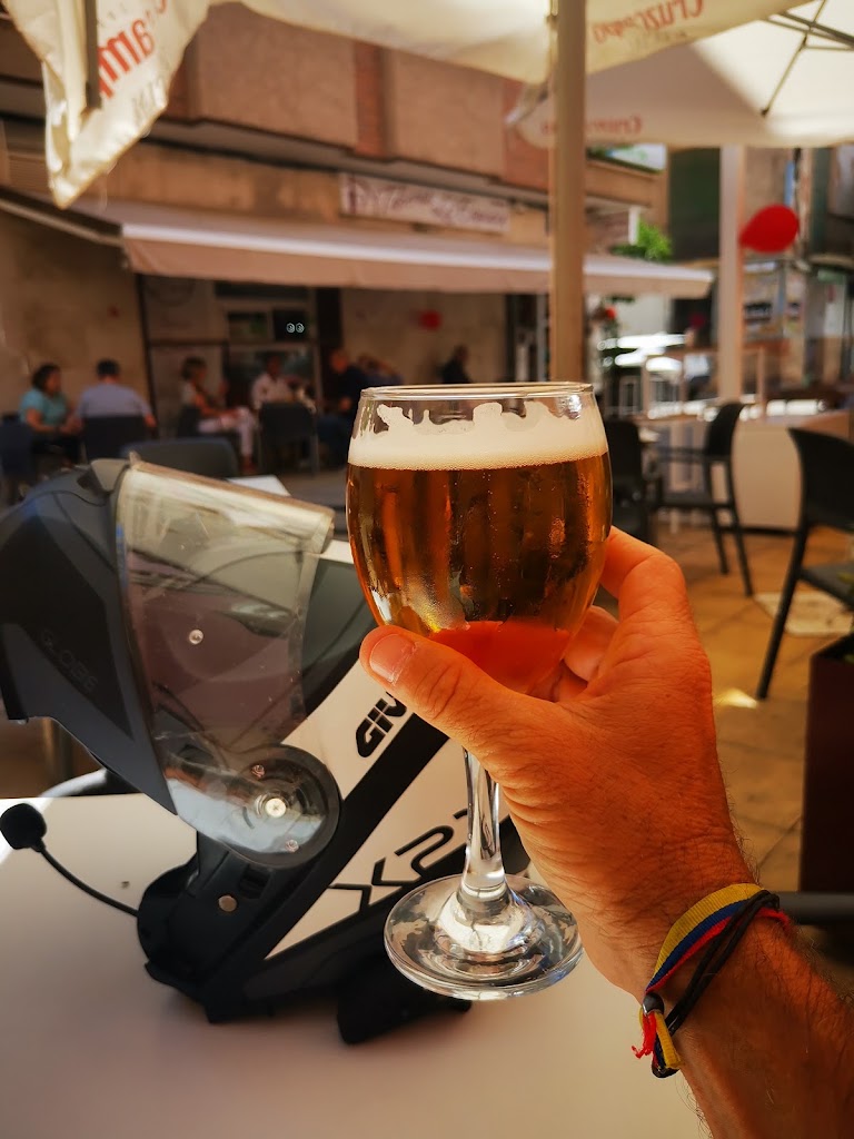 Taberna la esquinica — Bar