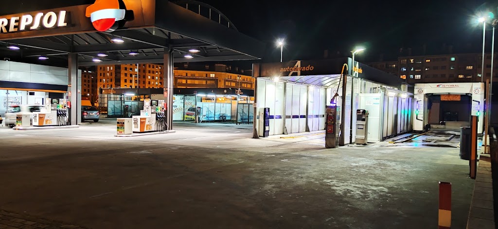 Estacion de Servicio Repsol — Surtidor de combustible