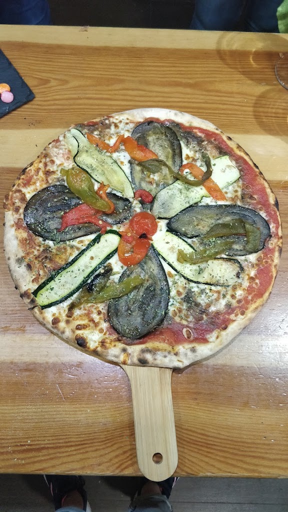 Pizzeria Paolo — Pizza