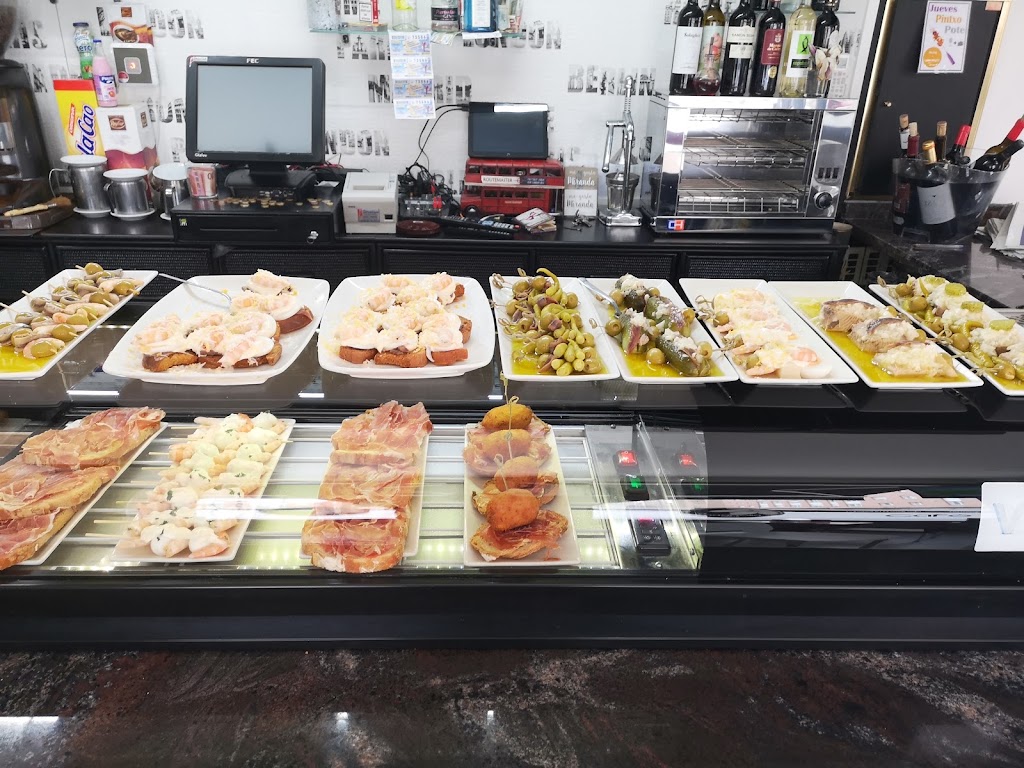 Magnolia Cafe — Ambiente