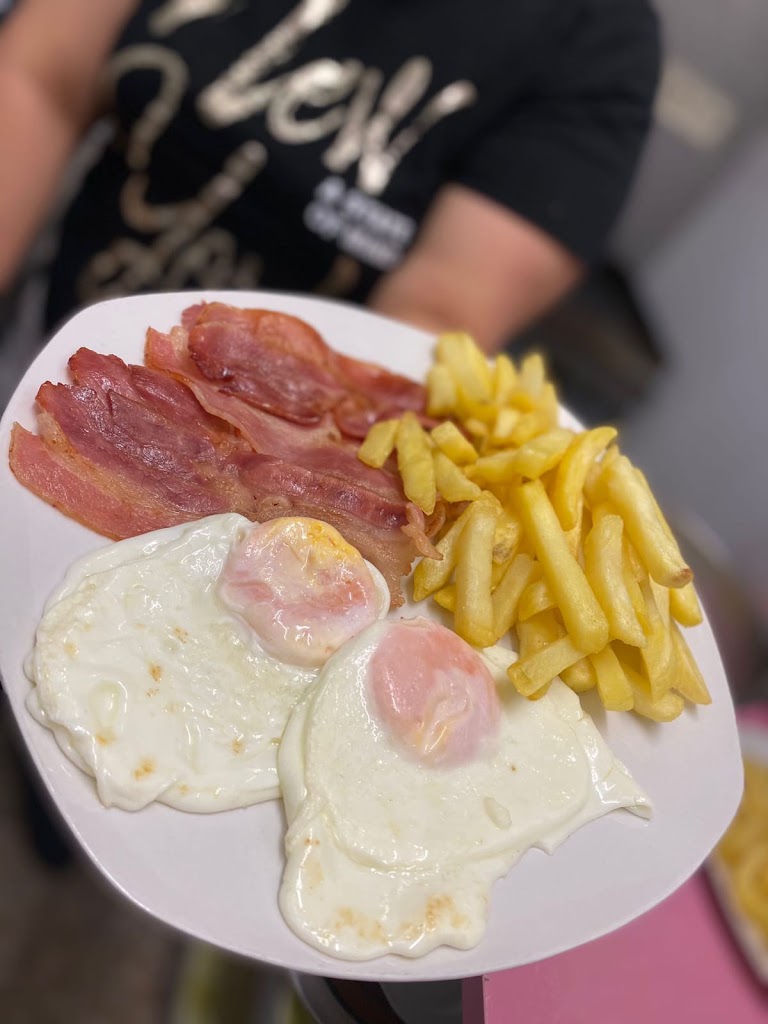 El Callejon Bar. — Papas fritas