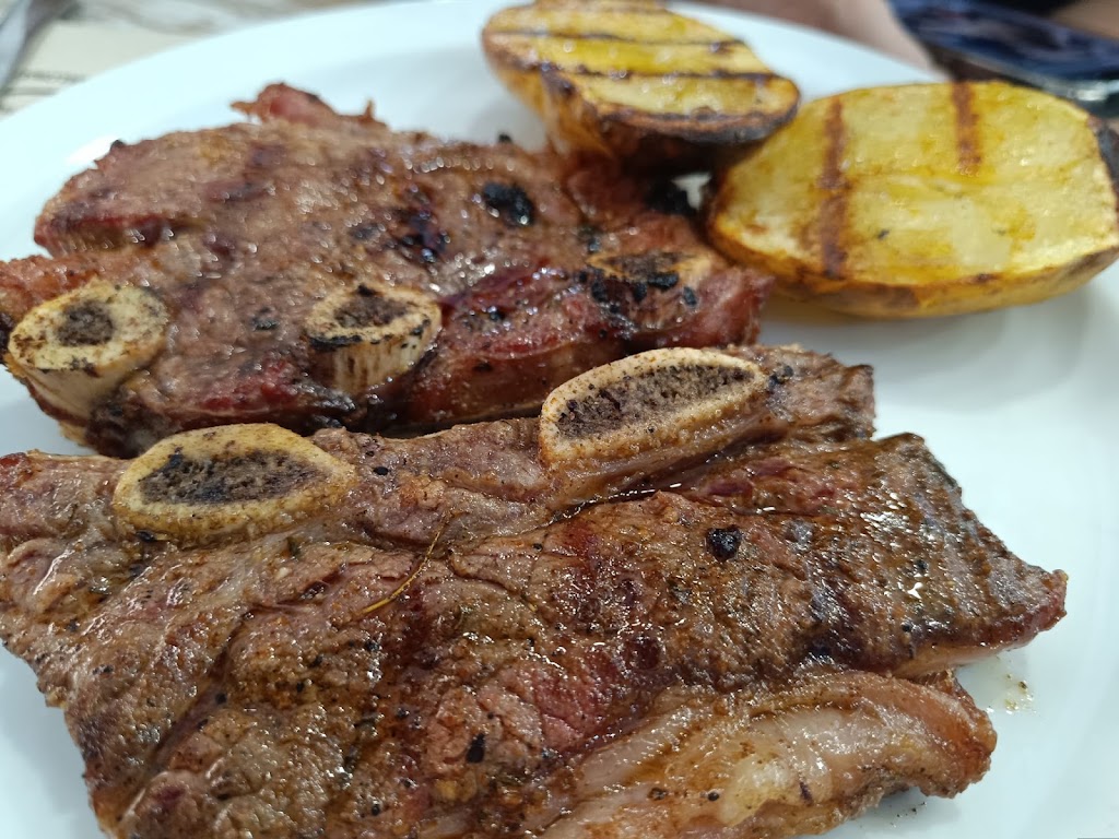 Can Bayo — Comida y bebida