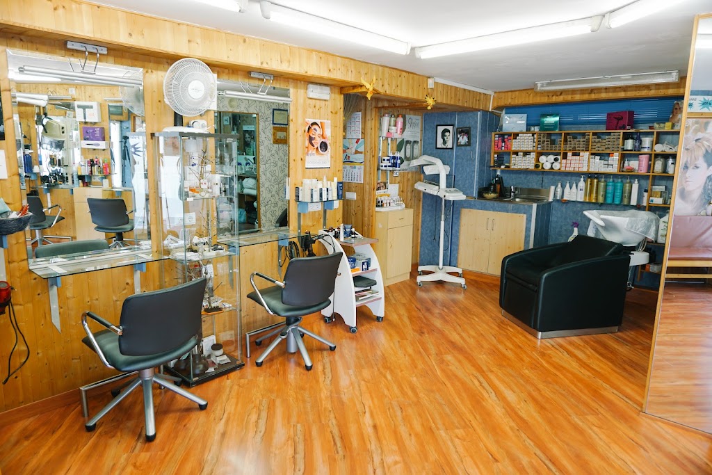 U-Dos Peluqueria y Estetica en Mutxamel — Interior