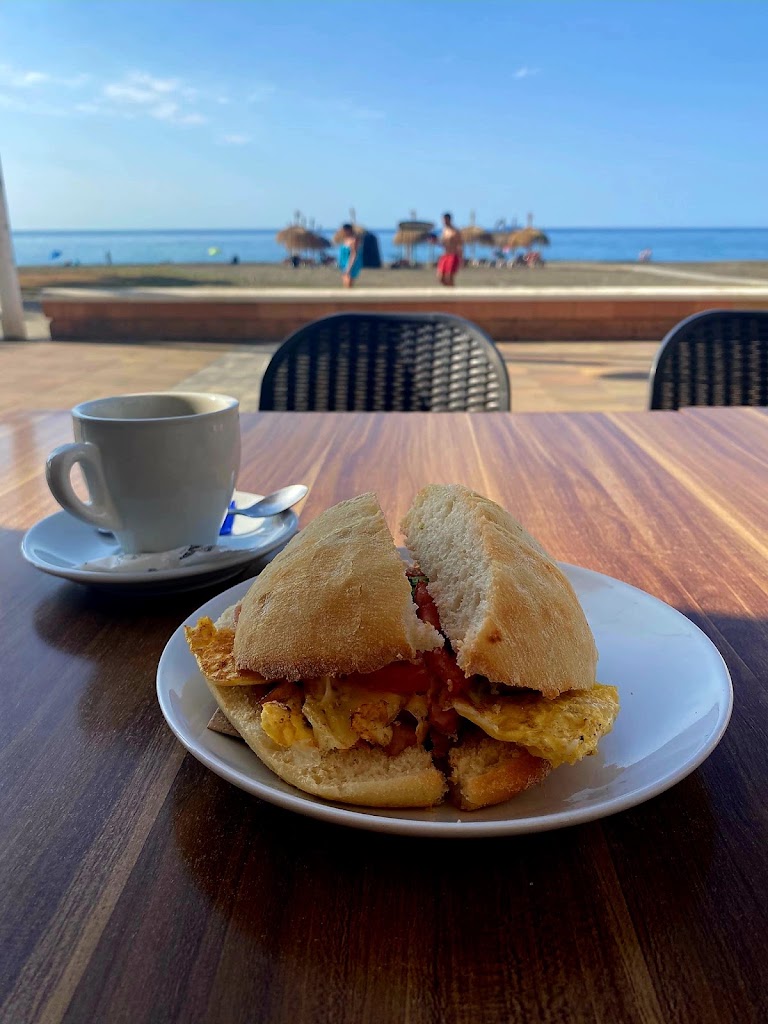 Cafeteria El Tinglao — Cafe