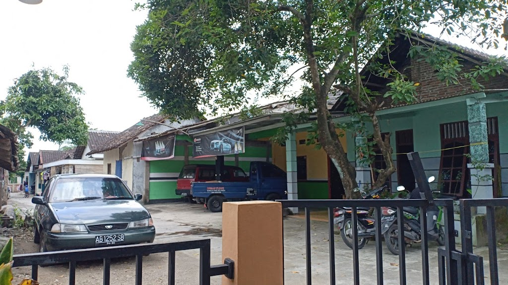 Bengkel Mobil Mugi Jaya