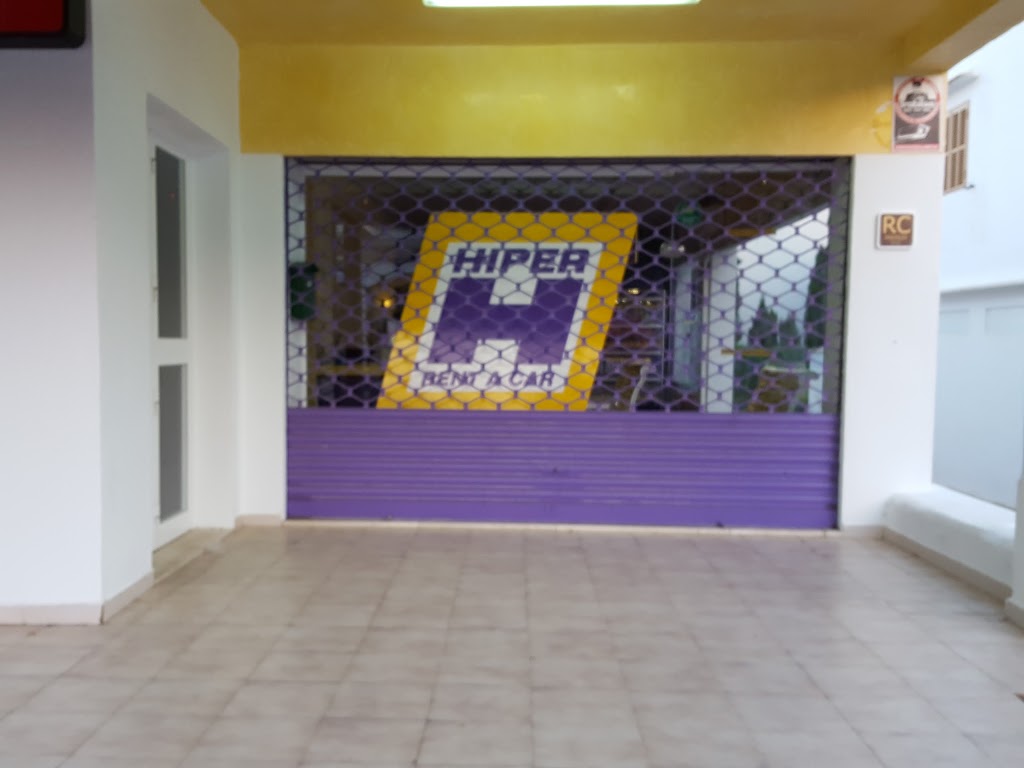 Hiper Rent A Car — Interior
