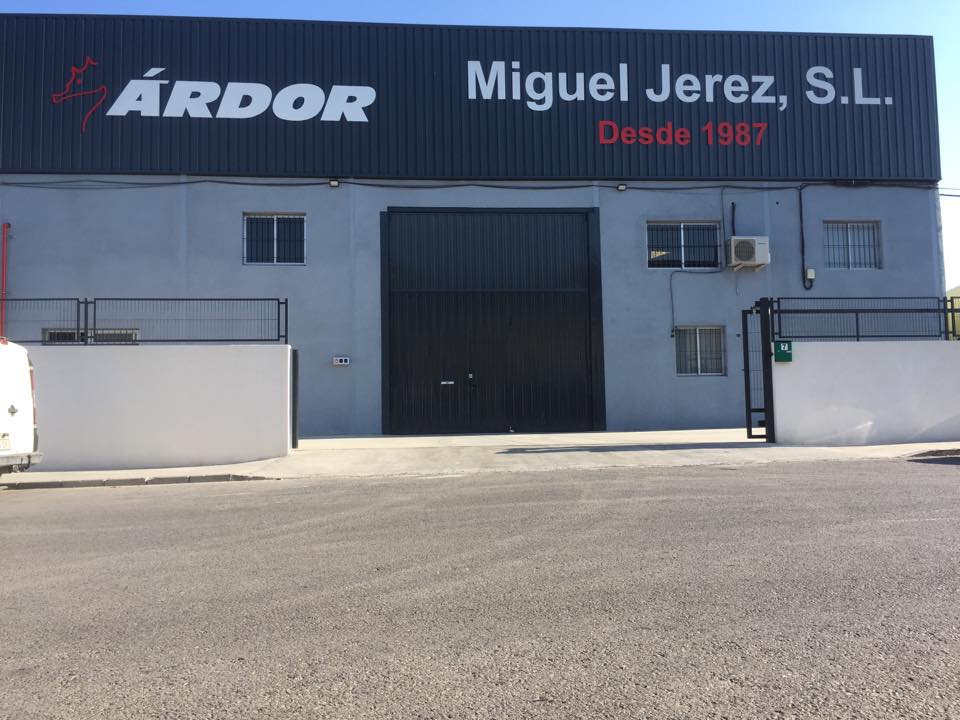 Miguel Jerez S.L. — Exterior