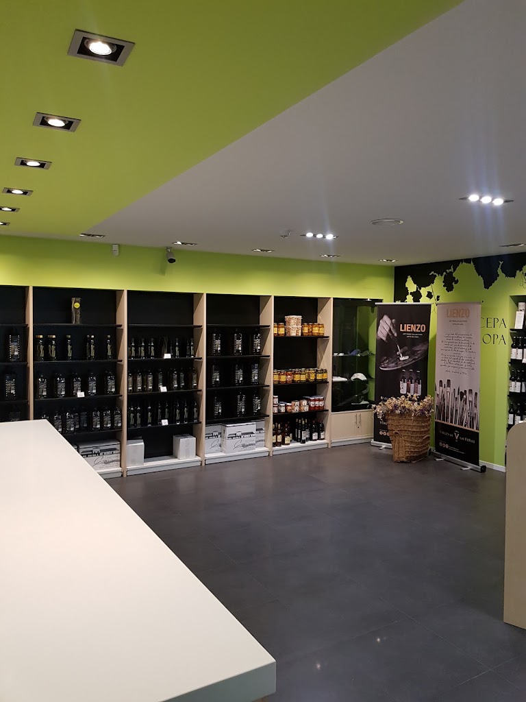 Virgen de las Vinas Bodega y Almazara — Del propietario