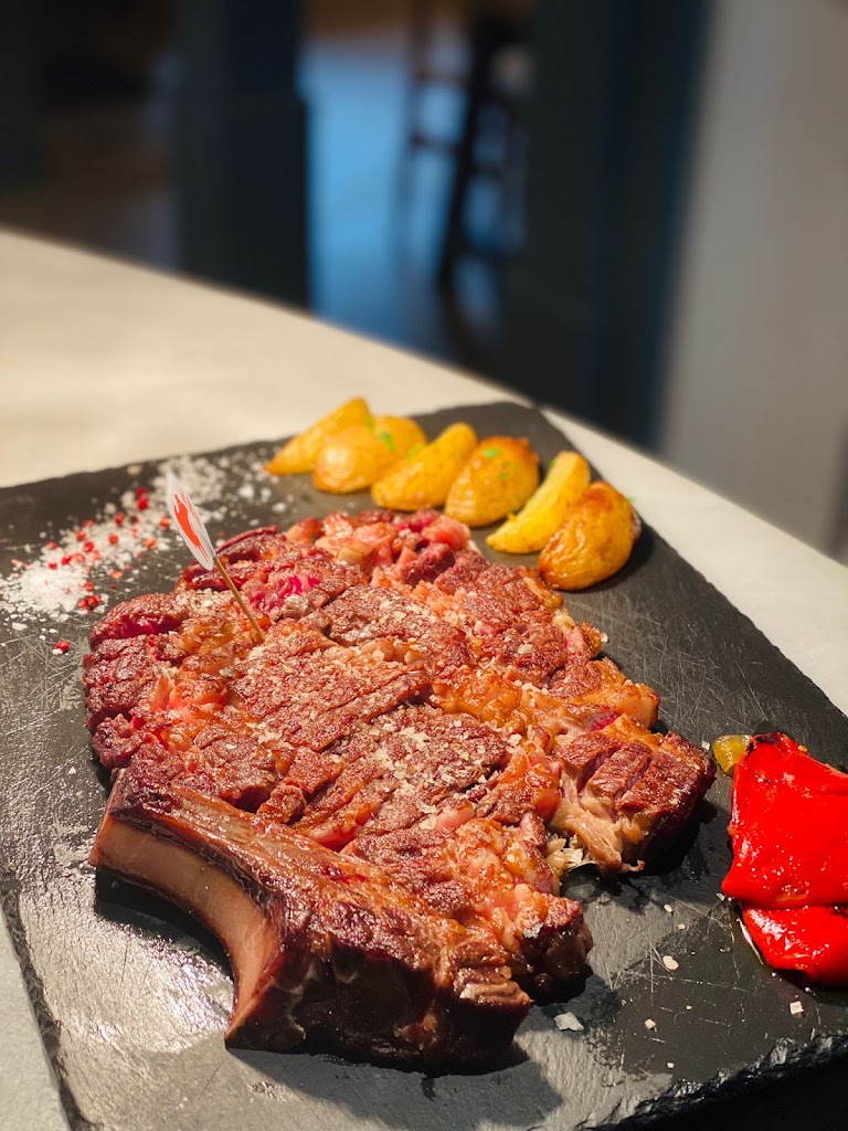 Fogon de Mariana - Las Cortes — Comida y bebida
