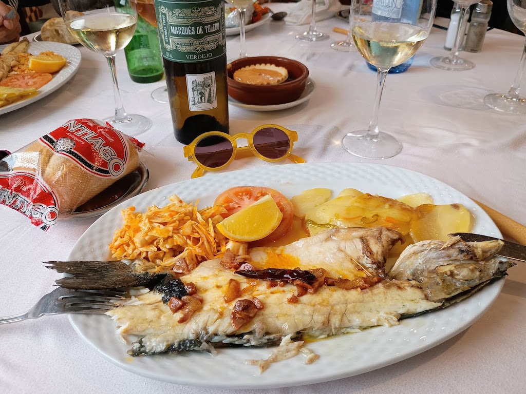 Hotel Lozano — Comida y bebida