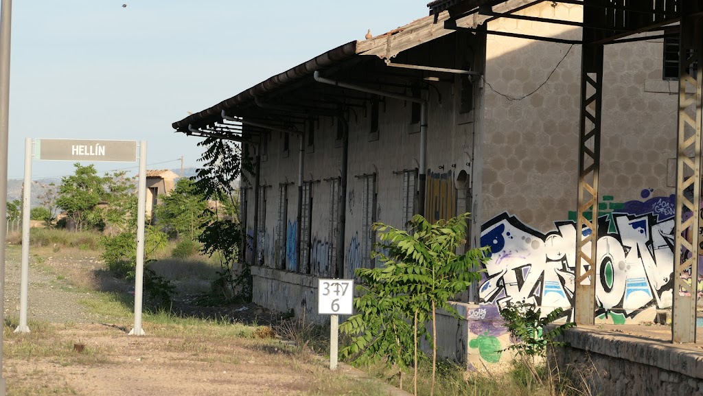 Estacion de Hellin Adif
