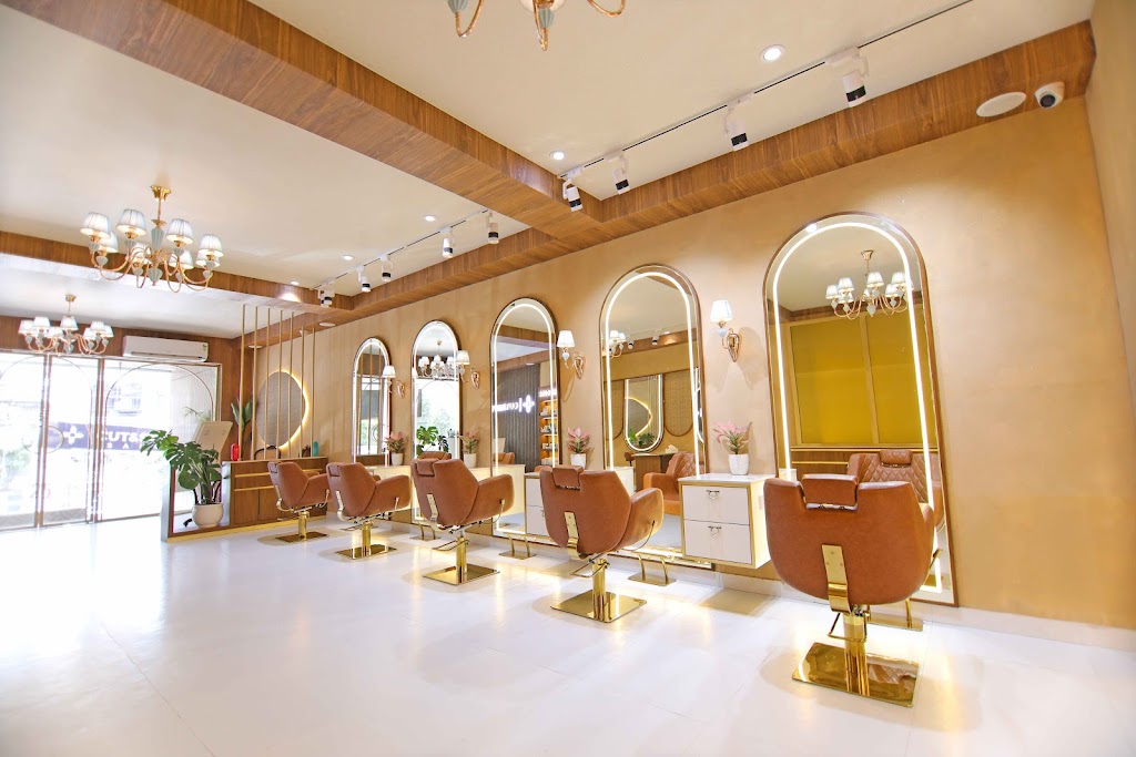 Cut Style Salon Chhatarpur New Delhi