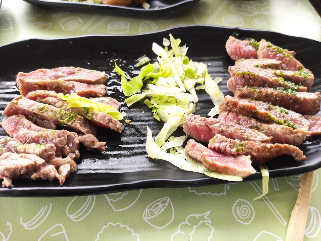 Restaurante 77SUSHI 2022 — Comida y bebida