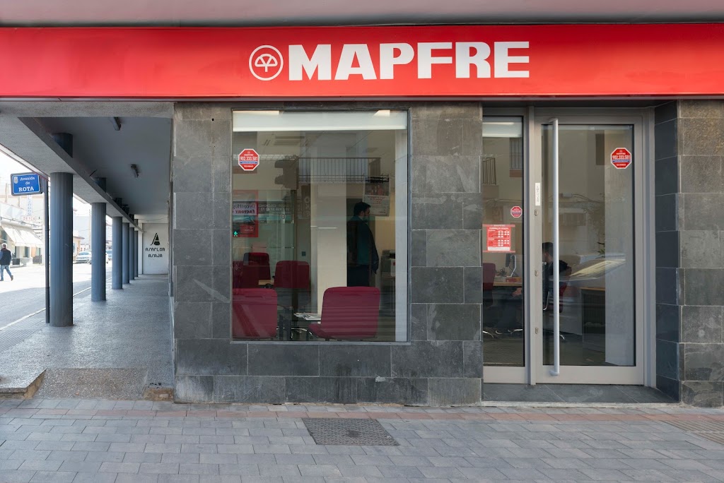 MAPFRE — Exterior