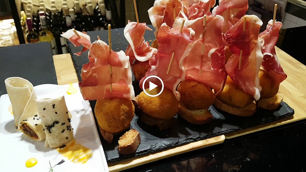 Restaurante La Tavina — Videos