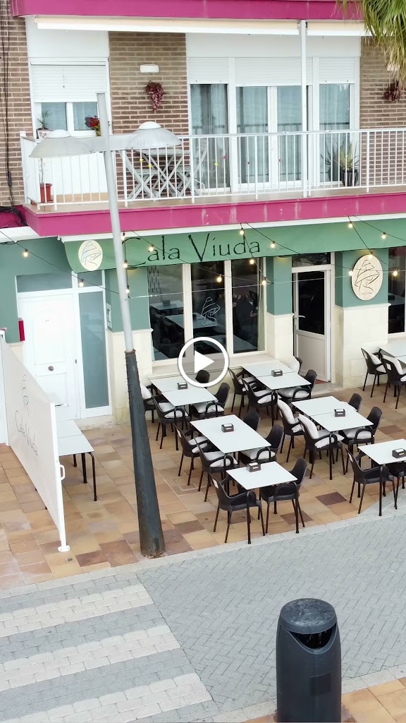 CalaViuda bar & restaurant — Videos