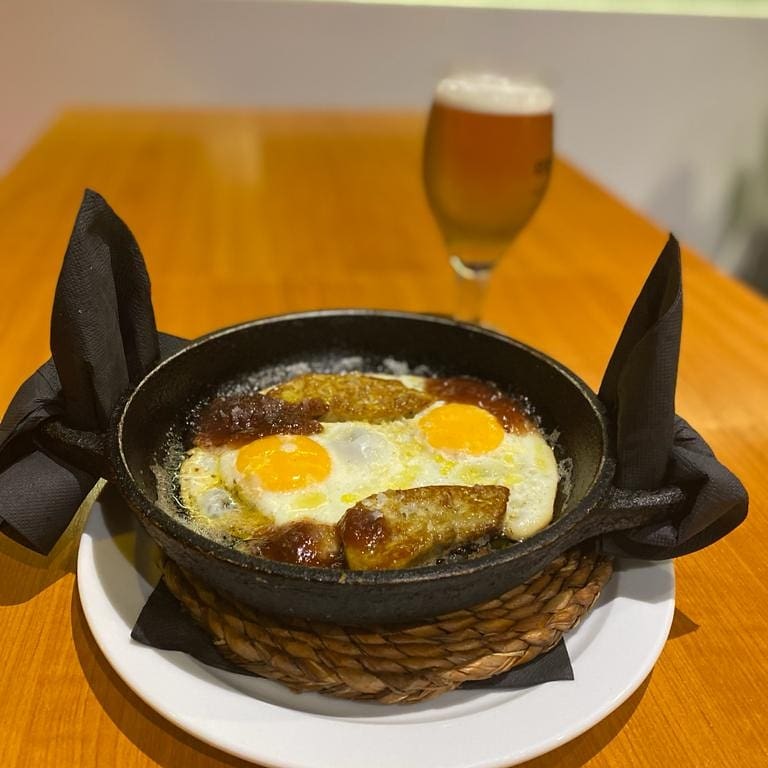 Bar Londen — Comida y bebida