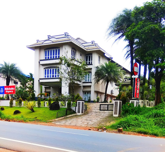 Hotel Nakshtra Regency