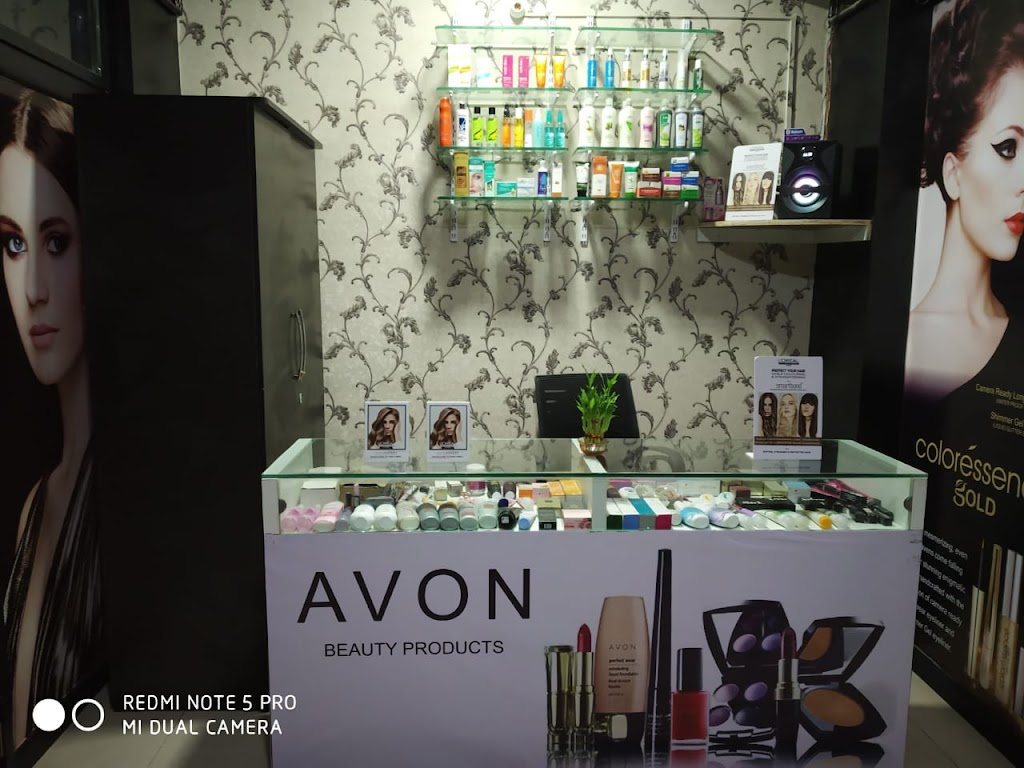 Prakshal Beauty Point