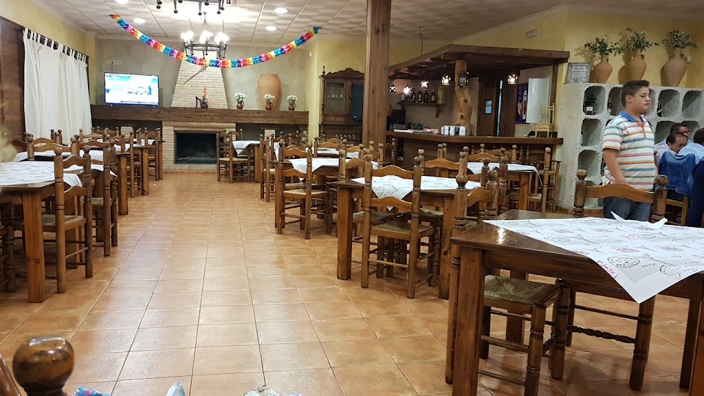 Bodegon Serrano. — Ambiente