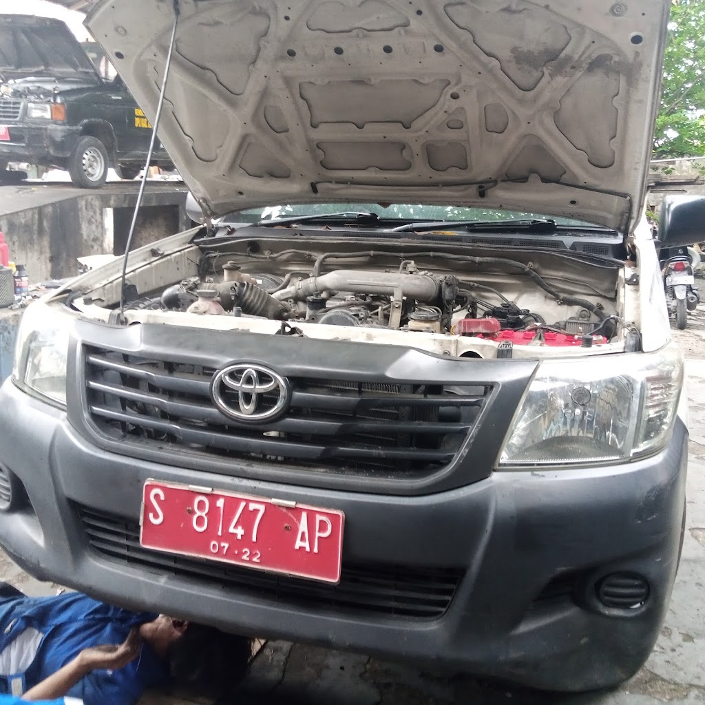 Bengkel Oteha Motor