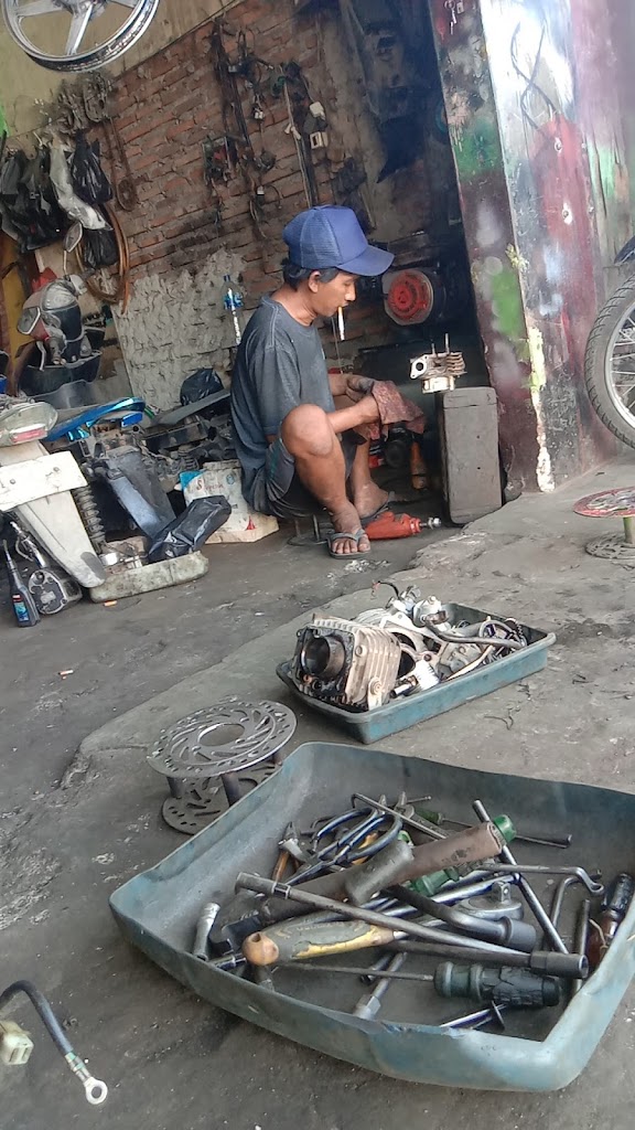 Bengkel Aceng