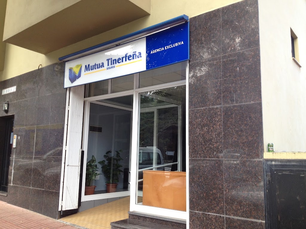 Agencia Exclusiva Mutua Tinerfena de Seguros — Exterior