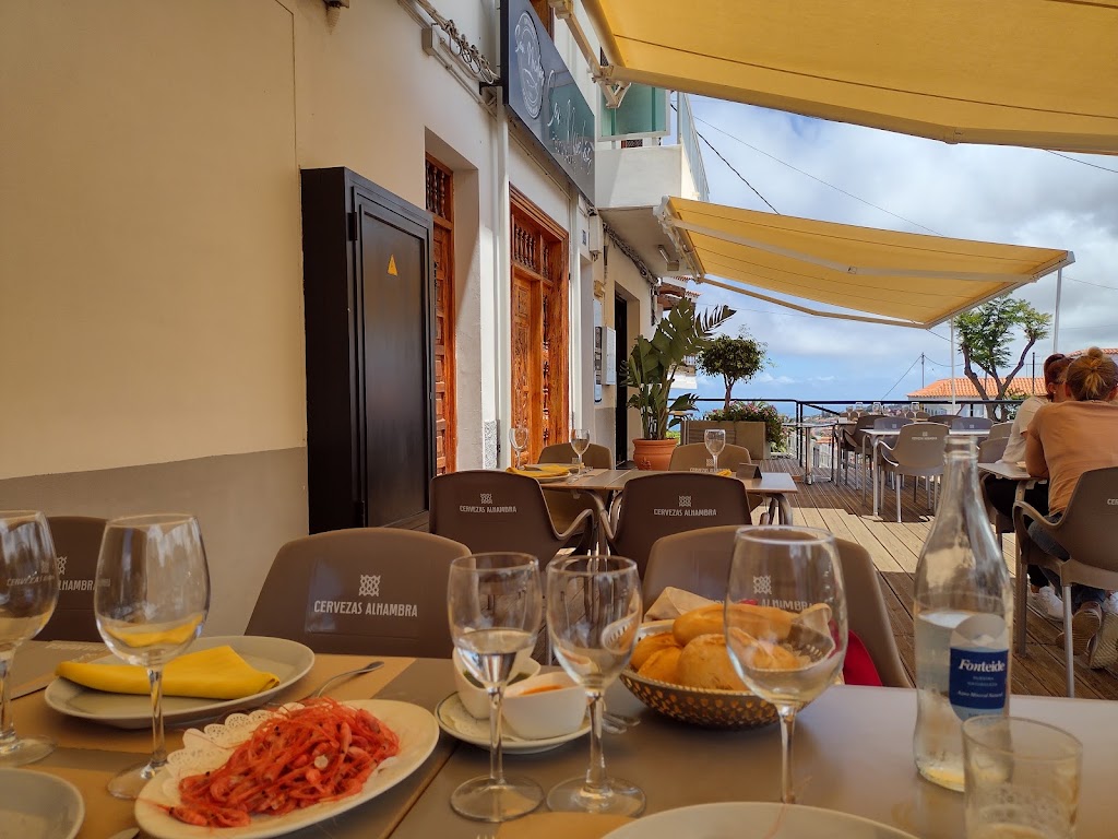 Restaurante San Nicolas — Comida y bebida