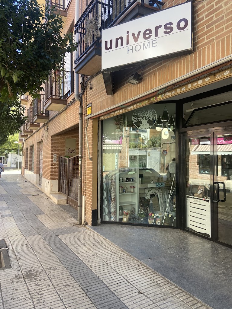 Universo Home Pinto