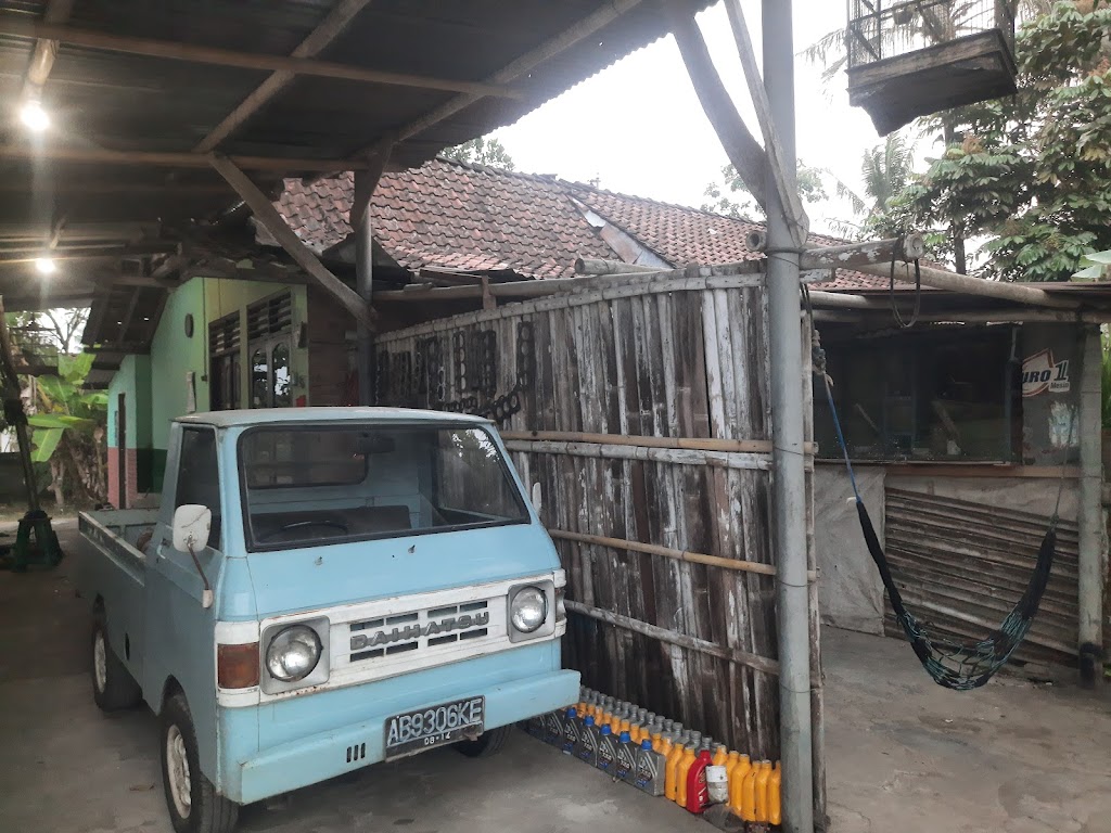 Bengkel Mobil Fajar Triyatno