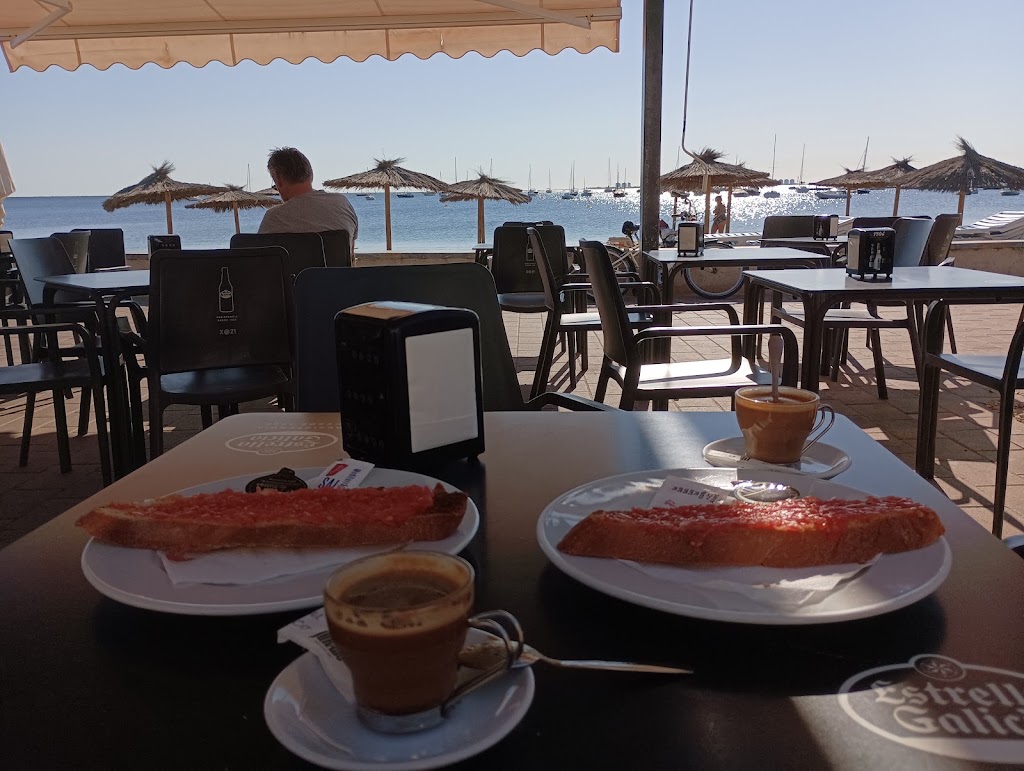 Chiringuito Mistral — Comida y bebida