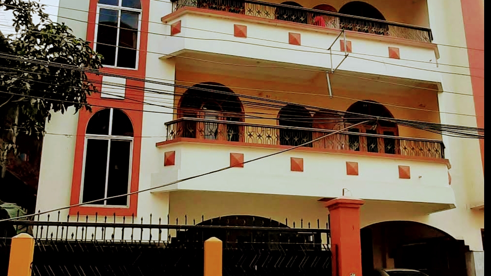 Aadoroni Central Homestay