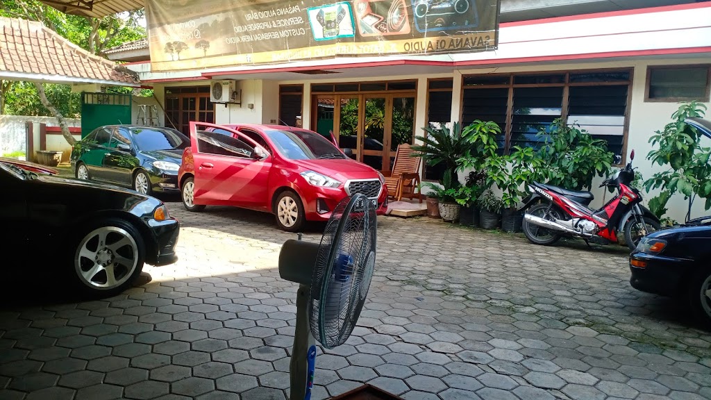 Garasi 01 " Audiowork & Accessories" (Savana 01 Audio)