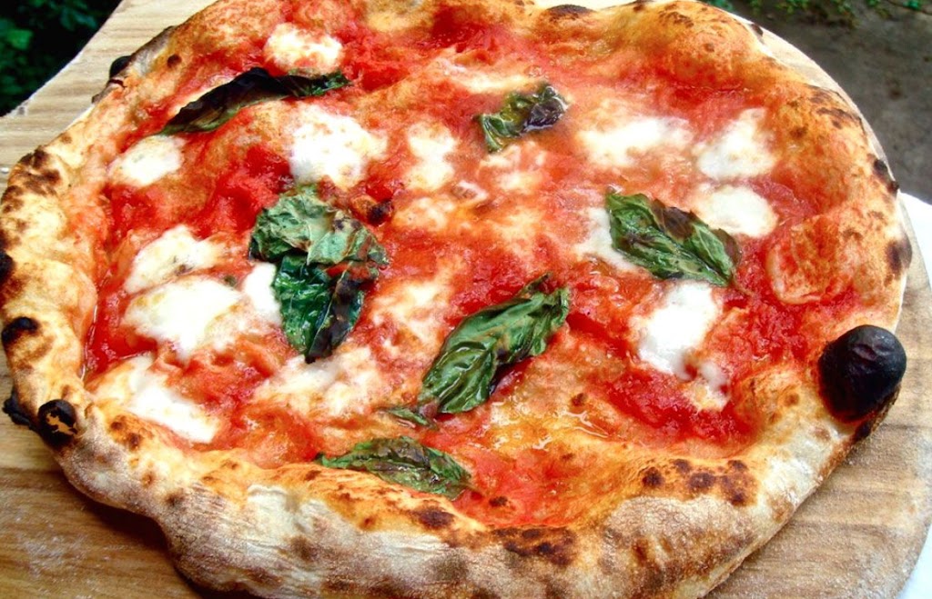 Paparazzi Pizza — Pizza