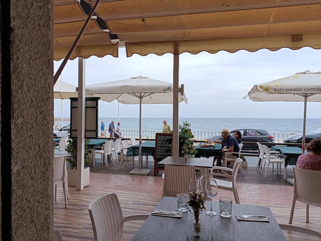 DIVENTO | Restaurante Torrevieja — Ambiente