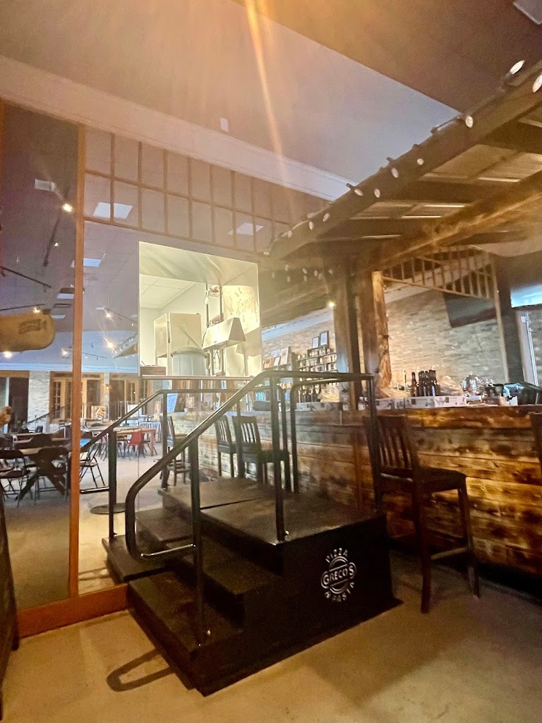 Greco’s Pizza Presto in North-Bay