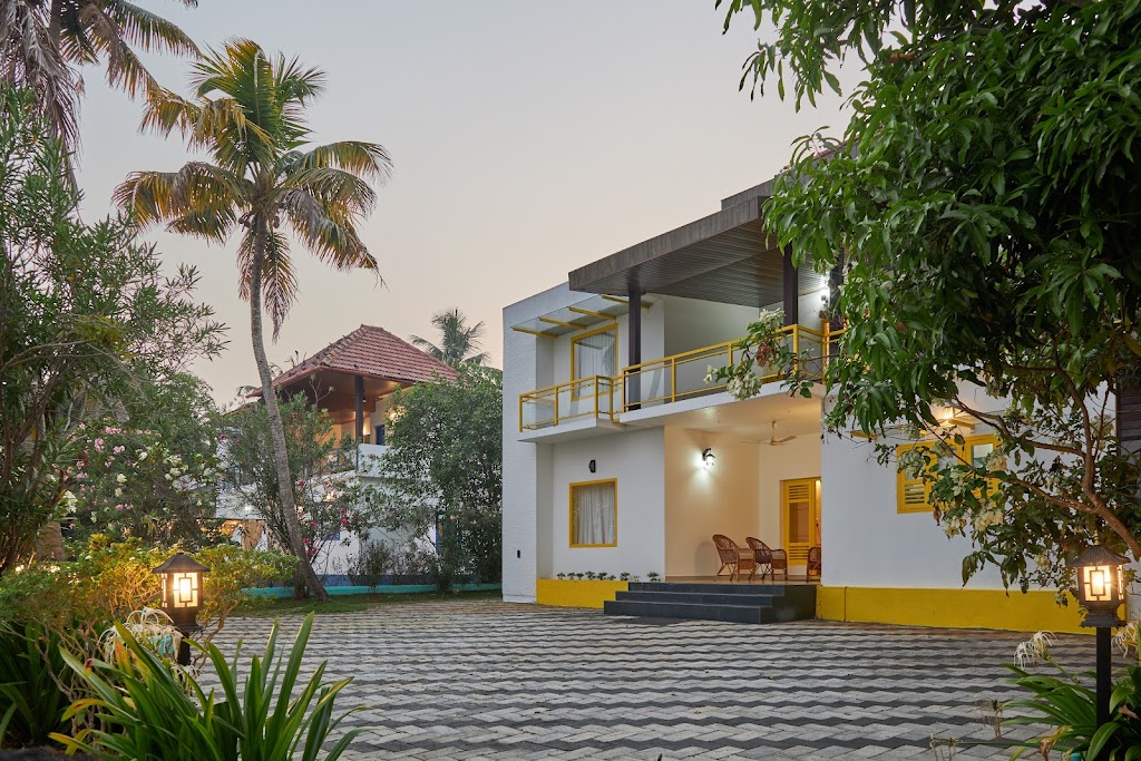 Seclude By The Lake Alleppey