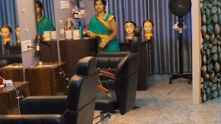 Alexa Ladies Beauty Parlour