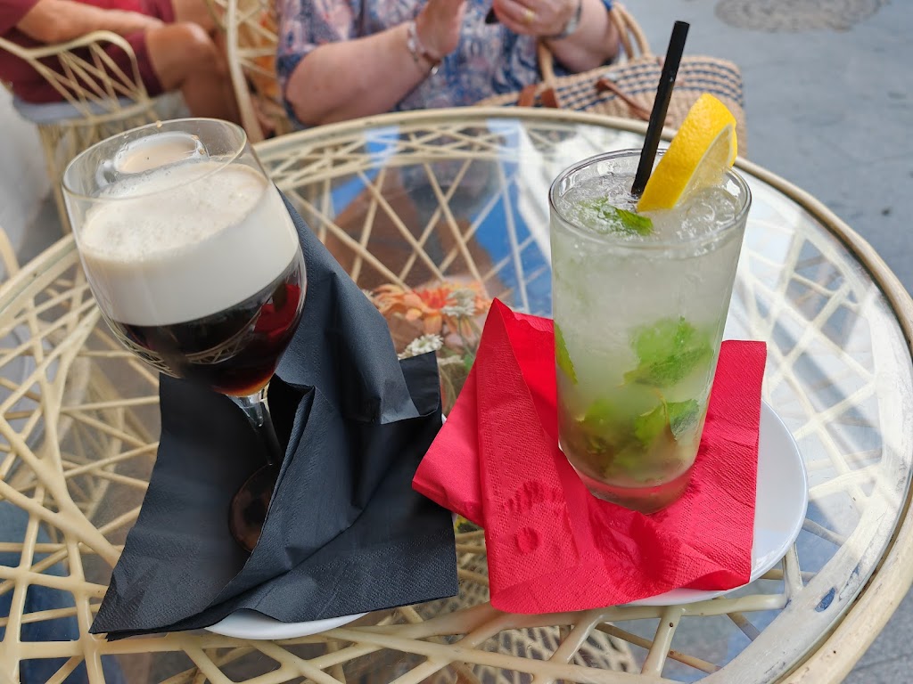 Pub Kaipion — Comida y bebida