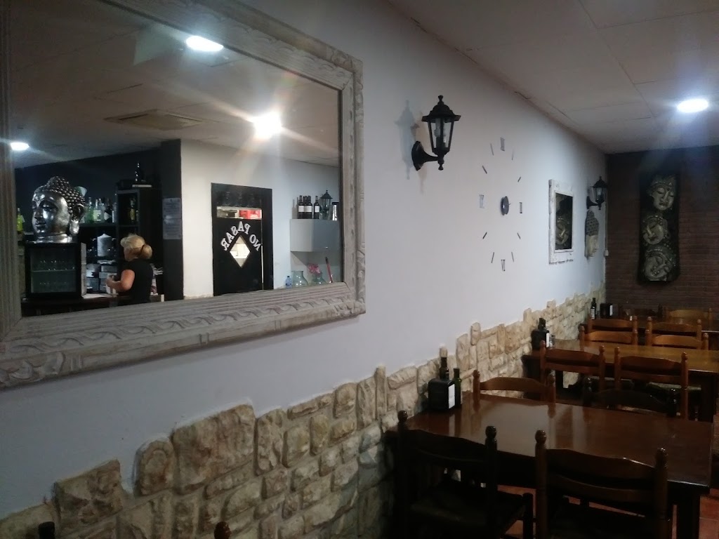 Bar Restaurant Tapeo — Ambiente