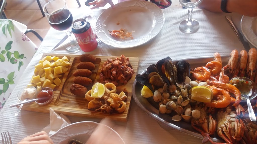 Restaurante Rias Baixas Taperia — Comida y bebida