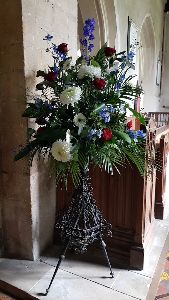 Paris Legore Flowers & Gifts